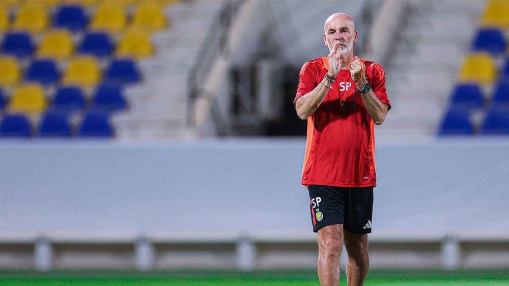 بيولي يجتمع بثنائي النصر قبل مواجهة استقلال