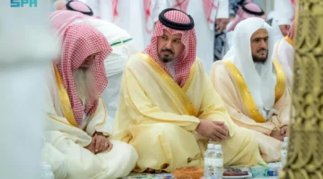 سلمان بن سلطان يشارك الأئمة إفطارهم في رحاب المسجد…