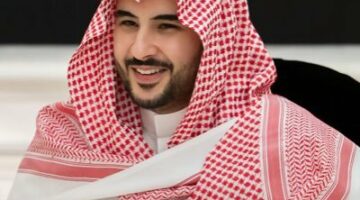 خالد بن سلمان يتلقى اتصالًا من وزير الدفاع الأمريك…